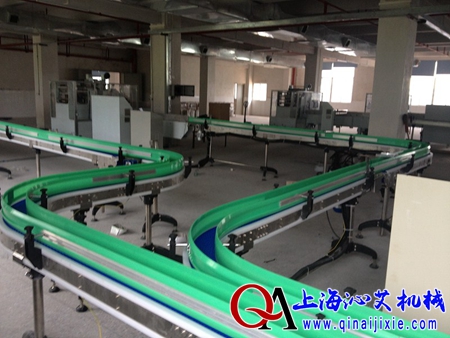 S型轉(zhuǎn)彎網(wǎng)帶輸送機(jī) S型轉(zhuǎn)彎網(wǎng)帶輸送機(jī)